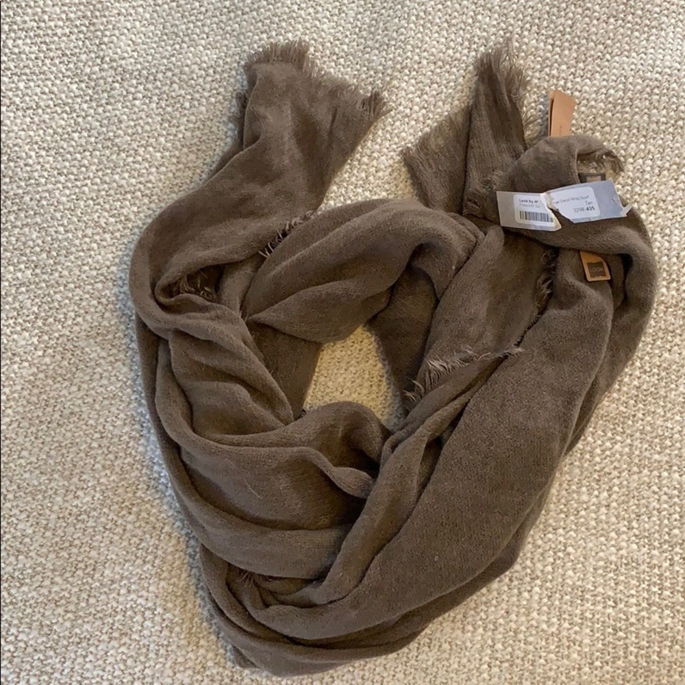 Oversized. Look tan scarf (stitch fix)